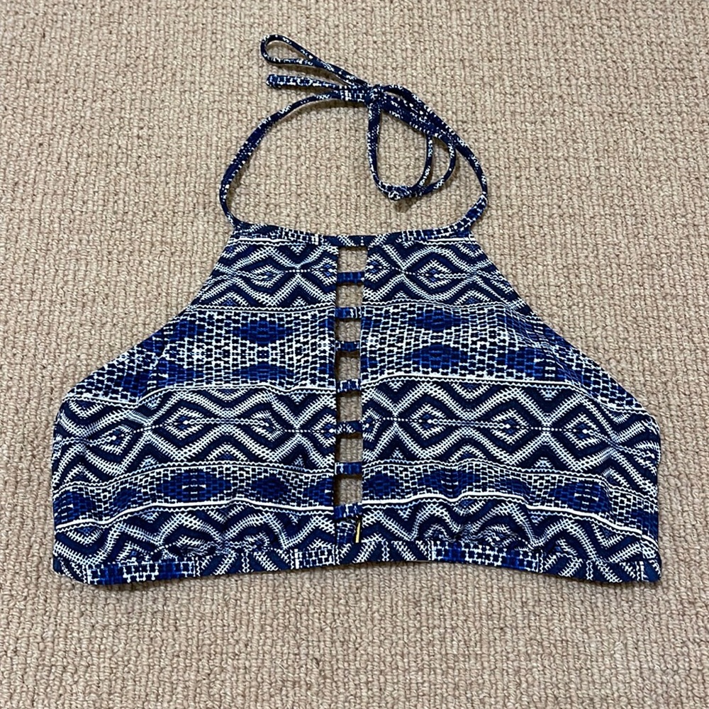 La Blanca women’s swimsuit top- size 8